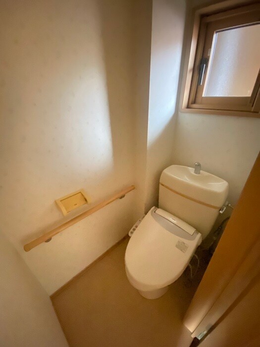 物件内観写真11　(トイレ)