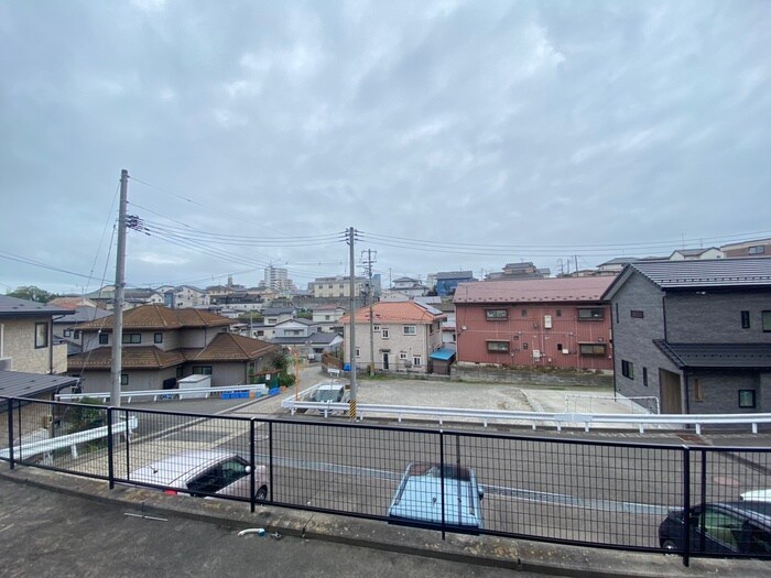 物件内観写真20　(室内からの展望)