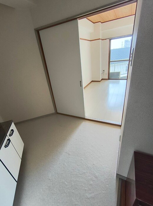 物件内観写真16　(廊下)