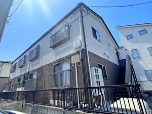 ポミエ荒井外観写真