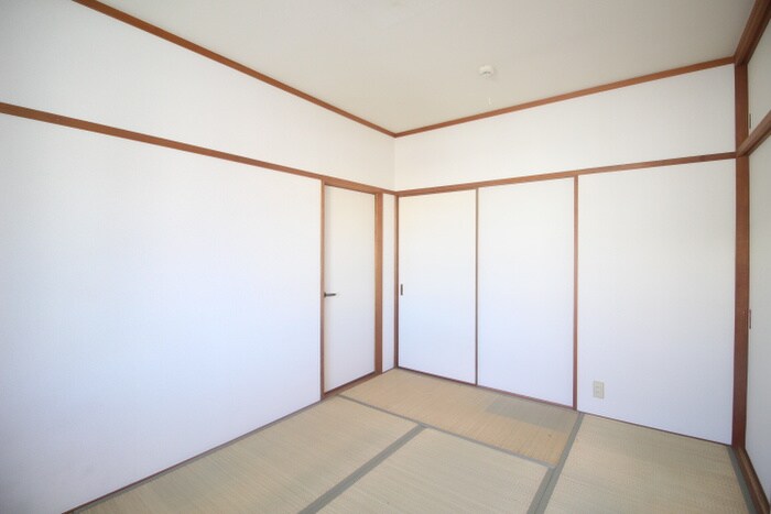 物件内観写真9　(居室)