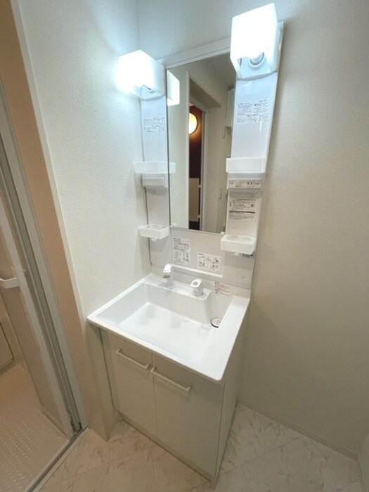 物件内観写真10　(洗面)