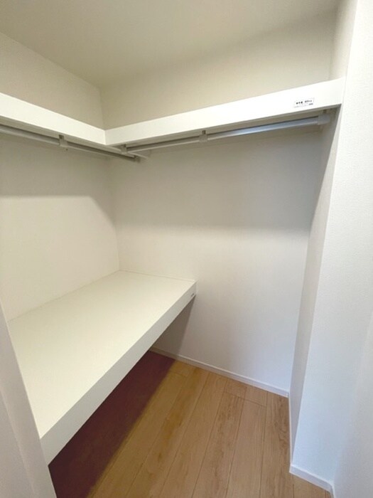 物件内観写真13　(収納)