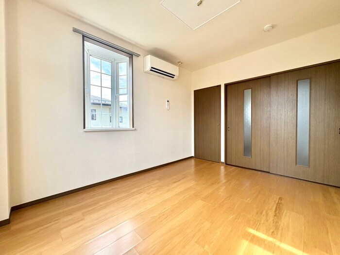 物件内観写真6　(居室)