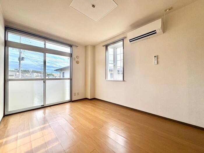 物件内観写真9　(居室)