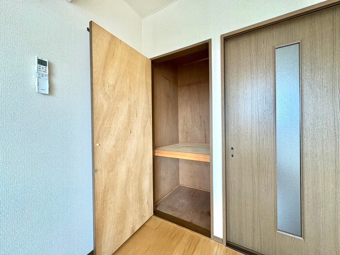 物件内観写真11　(収納)