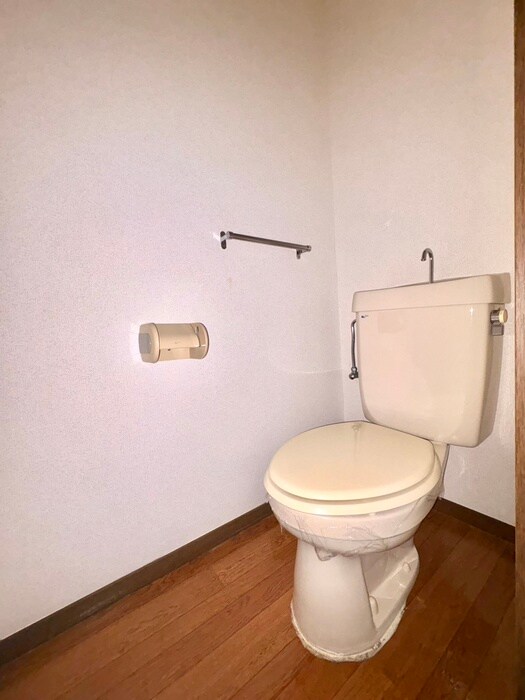 物件内観写真14　(トイレ)