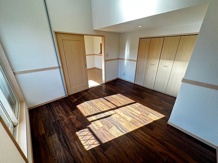 物件内観写真8　(居室)