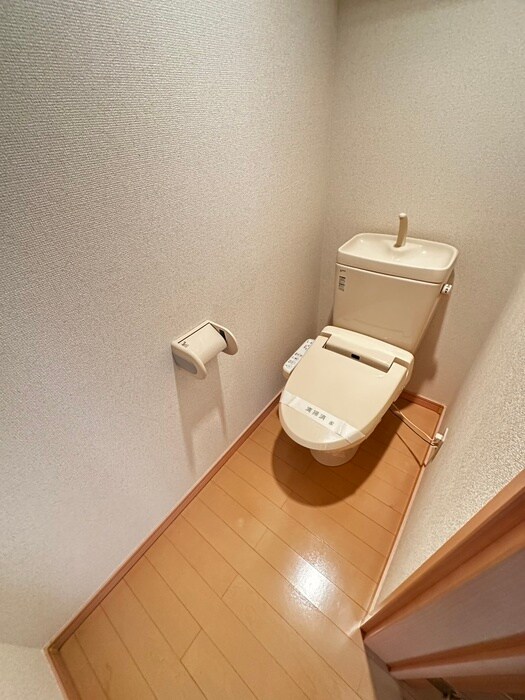 物件内観写真11　(トイレ)