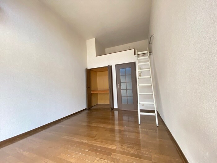 物件内観写真9　(居室)