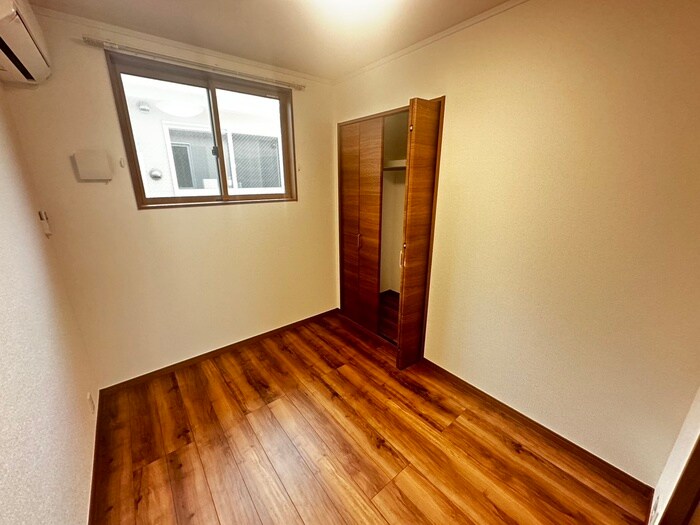 物件内観写真9　(居室)