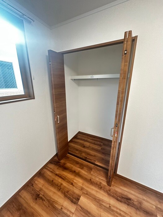 物件内観写真11　(収納)