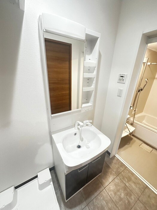 物件内観写真15　(洗面)