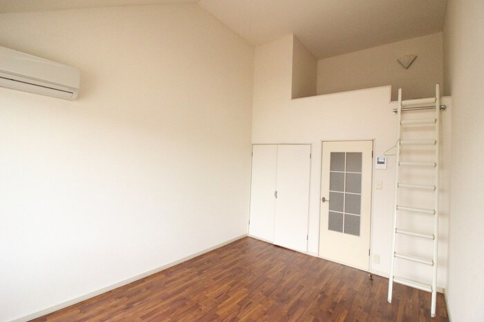物件内観写真10　(居室)