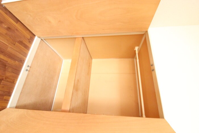 物件内観写真15　(収納)