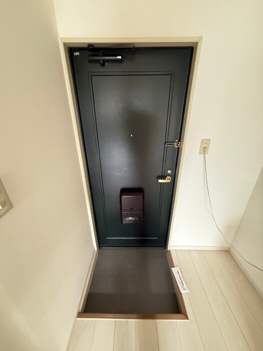 物件内観写真17　(玄関)