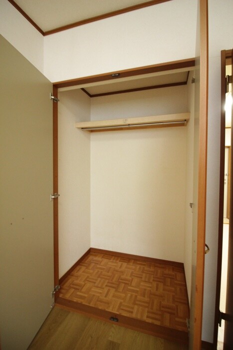 物件内観写真18　(収納)