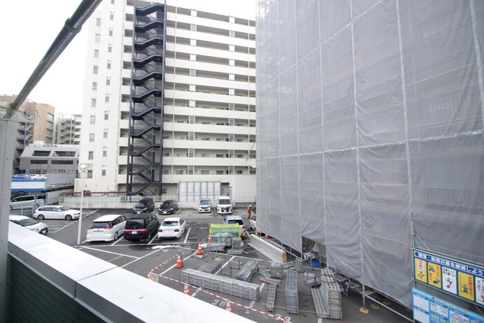 物件内観写真22　(室内からの展望)