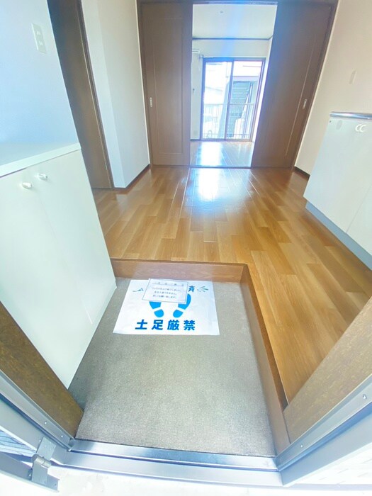 物件内観写真19　(玄関)