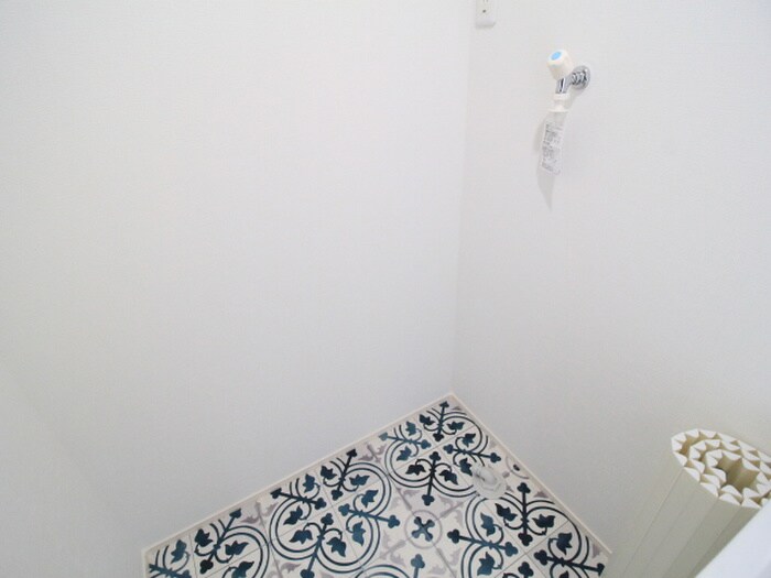 物件内観写真18　(洗濯機置場)