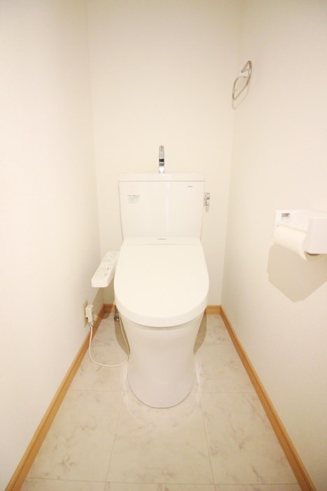 物件内観写真12　(トイレ)