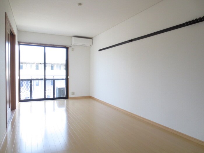 物件内観写真13　(居室)