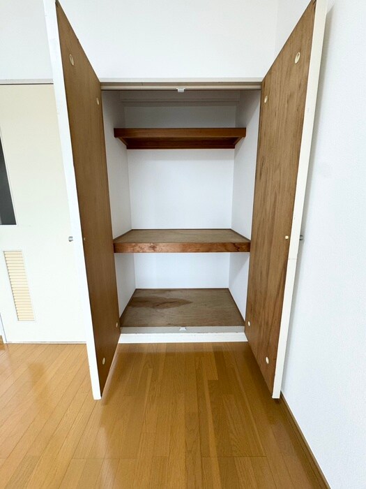 物件内観写真14　(収納)