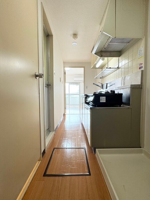 物件内観写真17　(廊下)