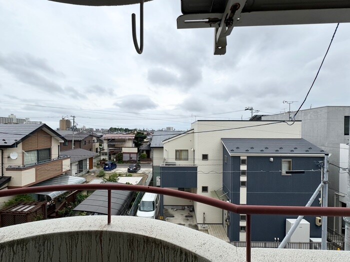 物件内観写真20　(室内からの展望)