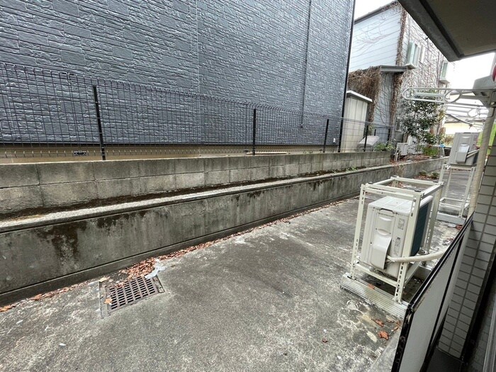 物件内観写真22　(室内からの展望)