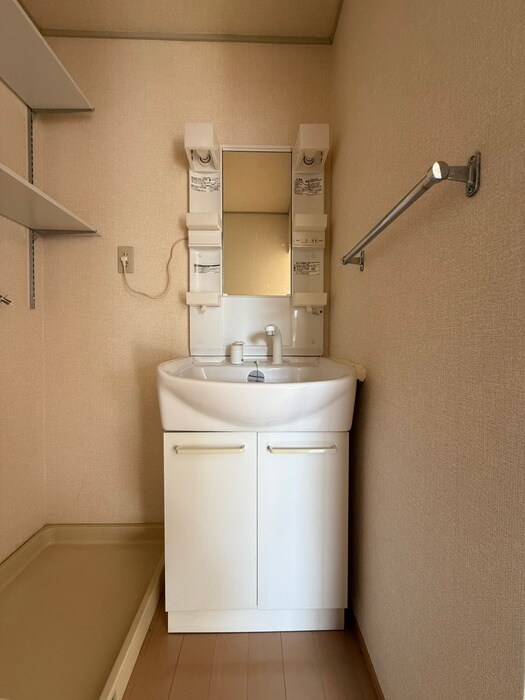 物件内観写真9　(洗面)