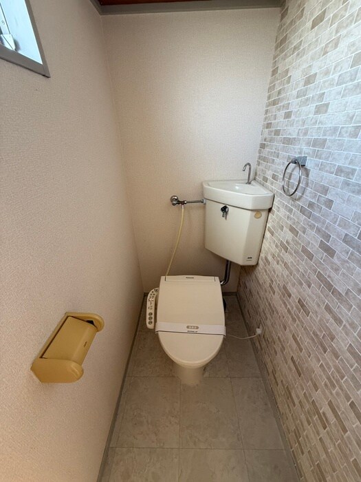 物件内観写真11　(トイレ)