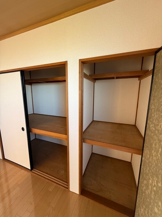 物件内観写真13　(収納)