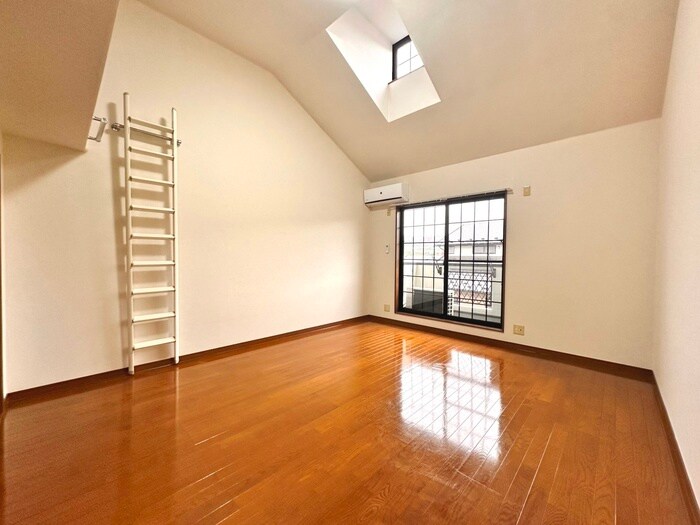 物件内観写真9　(居室)