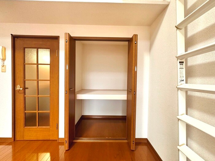 物件内観写真10　(居室)