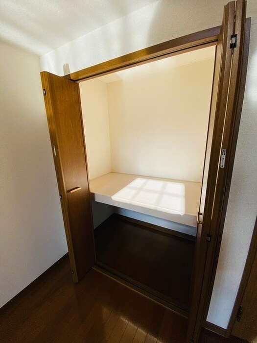 物件内観写真10　(収納)