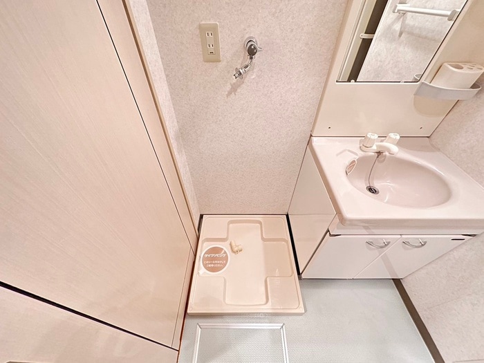 物件内観写真17　(洗濯機置場)