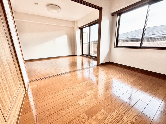 物件内観写真9　(居室)