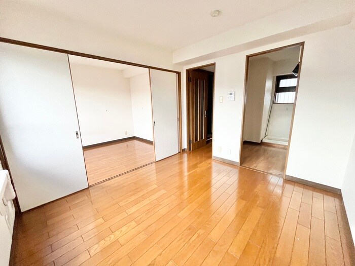 物件内観写真9　(居室)