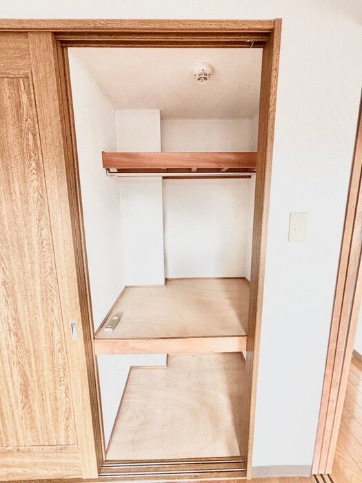 物件内観写真12　(収納)