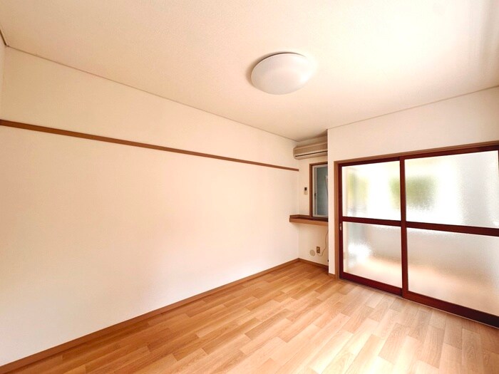 物件内観写真9　(居室)