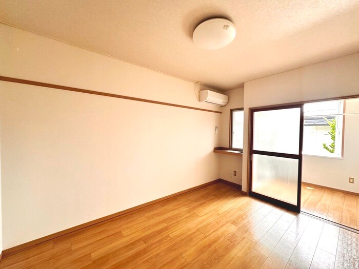 物件内観写真9　(居室)