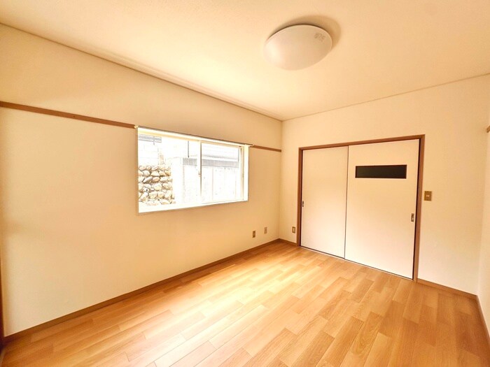 物件内観写真10　(居室)