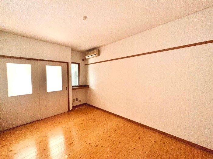 物件内観写真10　(居室)