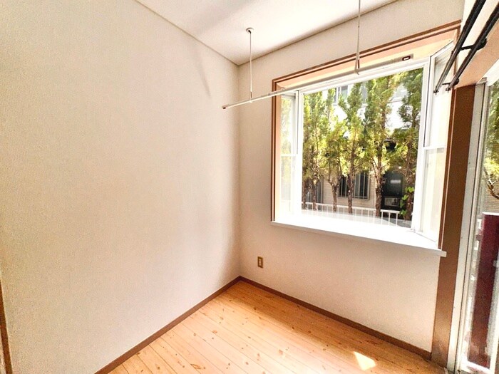 物件内観写真11　(居室)