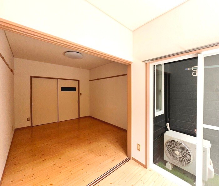 物件内観写真11　(居室)