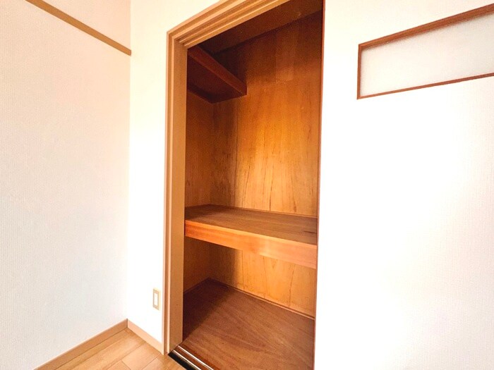 物件内観写真13　(収納)