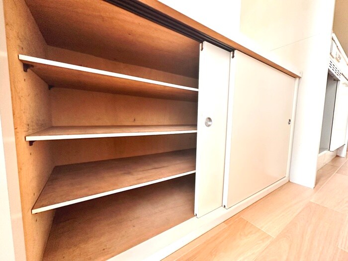 物件内観写真18　(靴箱)