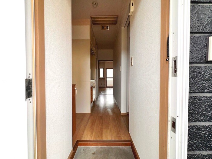 物件内観写真19　(廊下)