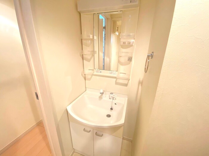 物件内観写真9　(洗面)